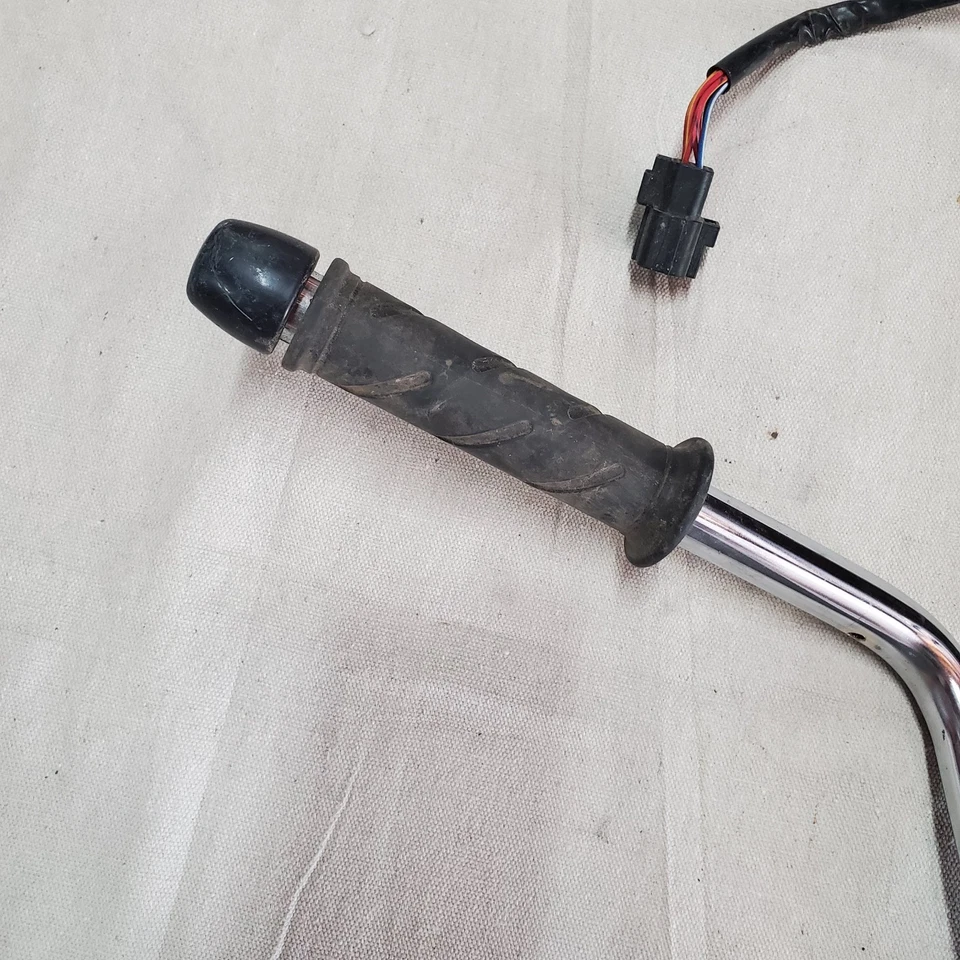 2009 Ducati GT1000 Sportclassic Oem Hamdlebars 铬制杀伤开关握把 — 第 4/4 张图片