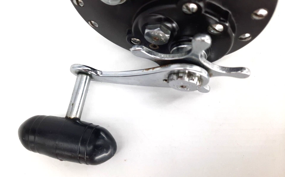 Penn Long Beach 60 Handle, Drag Wheel & Casting Lever - Image 3 of 4