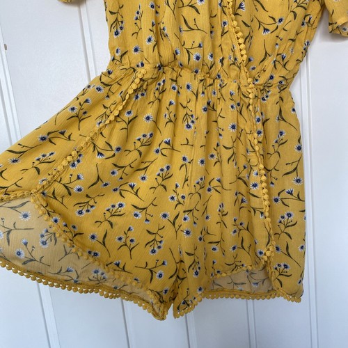 H&M floral playsuit size 10 women - Picture 2 of 7
