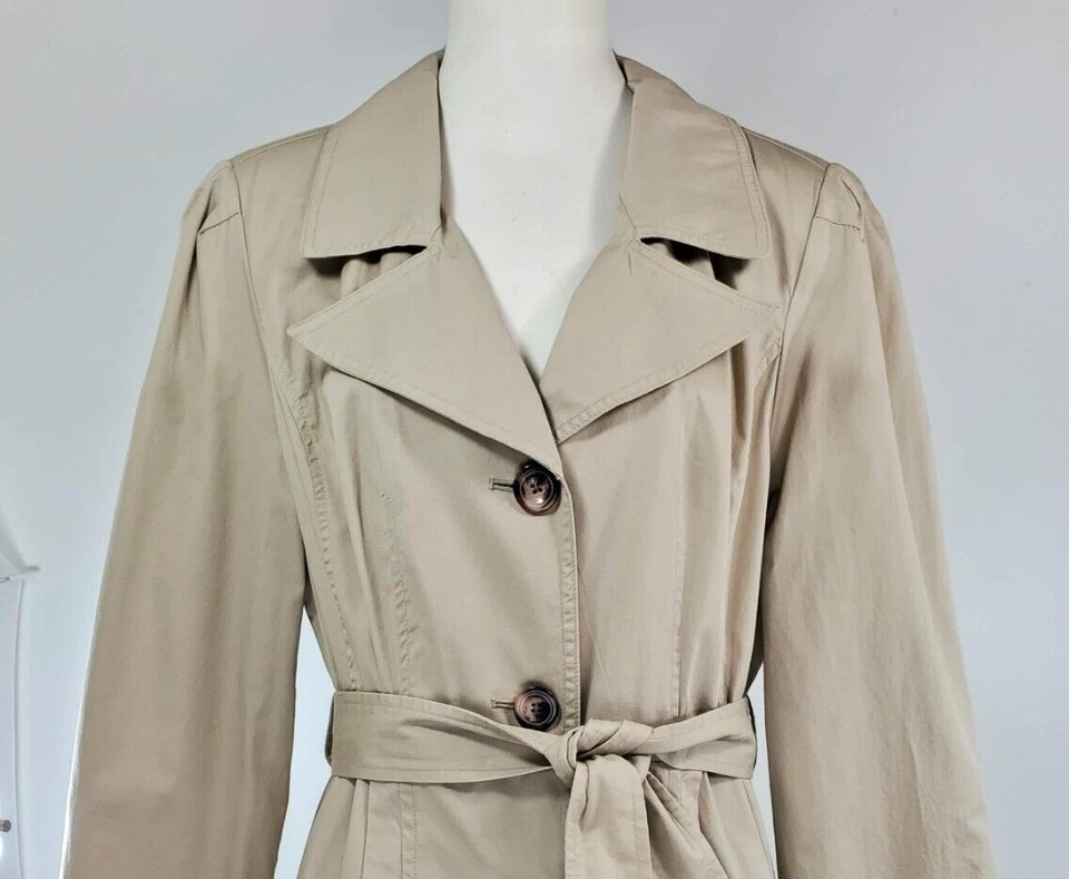 NWT Decree Jacket - Size XL - Beige - Pockets - Belt - Buttons - Image 2 of 4