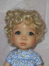 Playhouse VICKIE Doll Wig SZ 10/11 PALE BLONDE Full Head Short Loose Curls S/LS