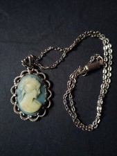 Vintage Exquisite Blue Resin Cameo Necklace