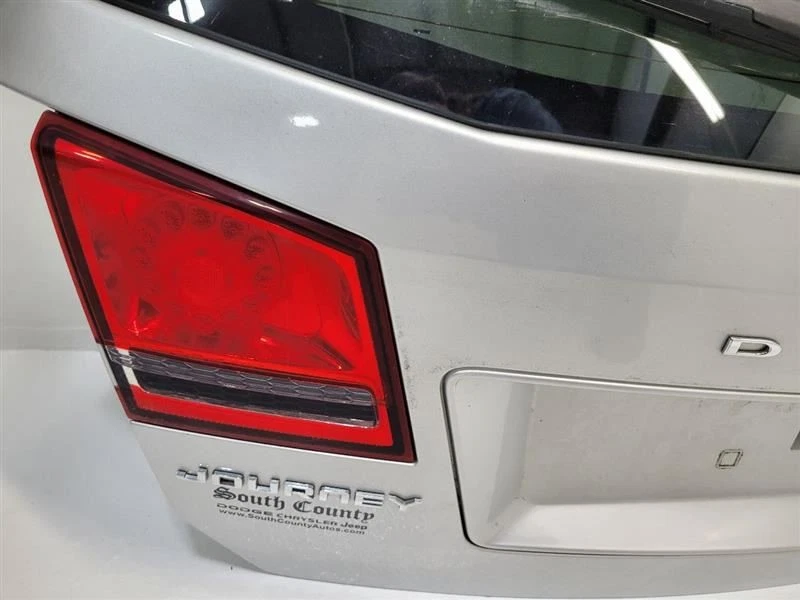 2009-11 DODGE JOURNEY Trunk Hatch Tailgate Without Camera Silver Foto 4 de 4