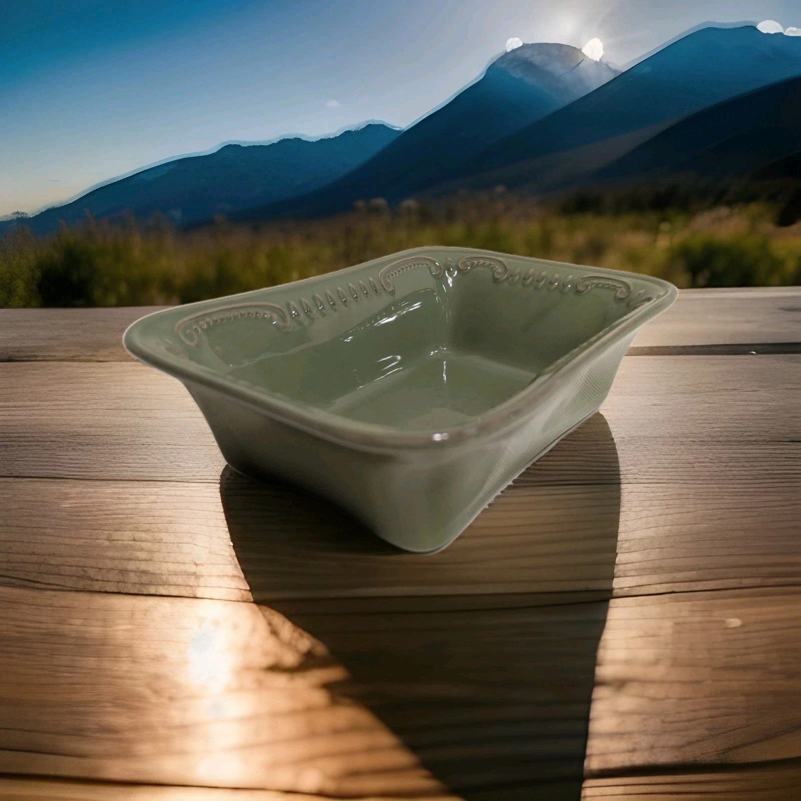 Worldwide Home Products Green Bread Loaf Baking Dish 9.5” x 6” Oven & Freezer
