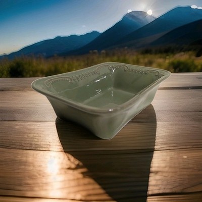Worldwide Home Products Green Bread Loaf Baking Dish 9.5  x 6  Oven & Freezer