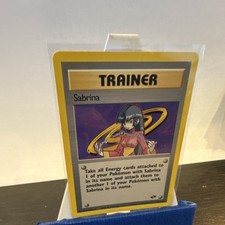 Lotto 10 Carte Allenatore Pokémon TCG - Sabrina, Quercia, Clefairy Doll, Giovanni, Allevatore
