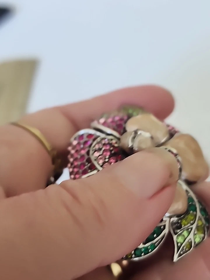 Limited 2000 Edition "Carolee" Ladybug Enamel & Rhinestones Floral Brooch - Image 4 of 4