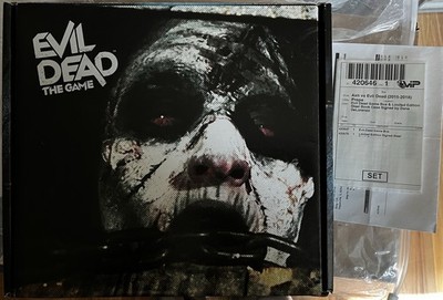 Evil dead Limited Edition Game Box & Steelbook Signed