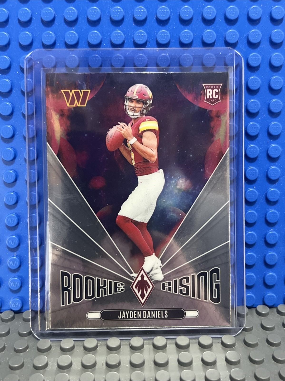 2024 Panini Phoenix - Rookie Rising Jayden Daniels #RR-JDS (RC)