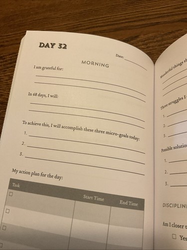 100-Day Goal Journal : Accomplish What Matters to You by John Lee Dumas... - Picture 6 of 6