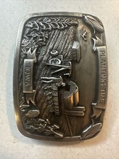 TH15158 VINTAGE 1985  IOWA PLANTING TIME  COMMEMORATIVE BELT BUCKLE