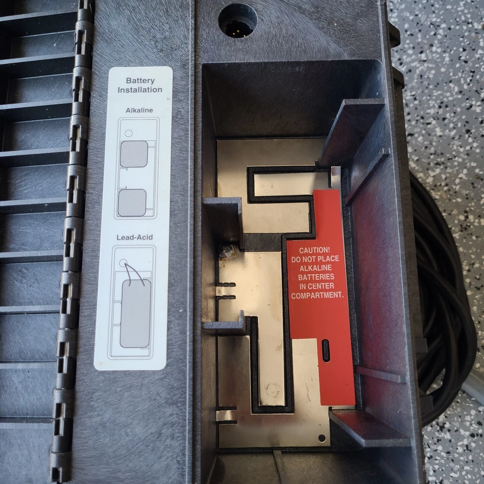 ISCO 603124001 4120 / 603224064 Case PH Probe / Meter / Temp Untested Sampler - Image 3 of 4