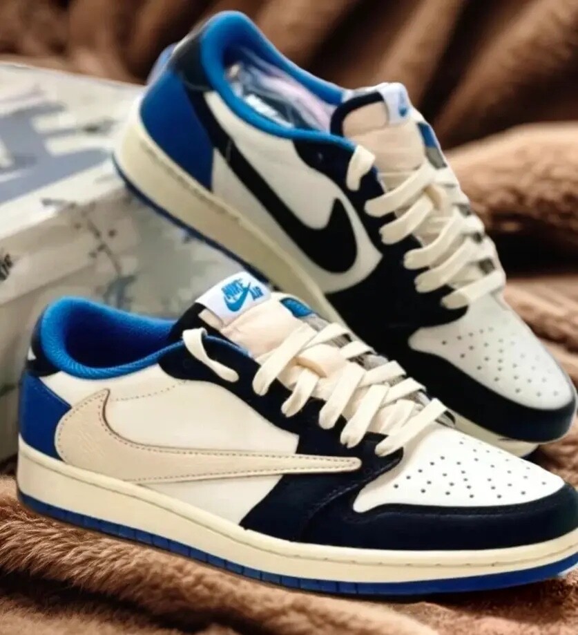 靴 Nike Air Jordan 1 Low OG fragment 28 DS Travis Scott x Fragment Design x Air Jordan 1 Retro Low