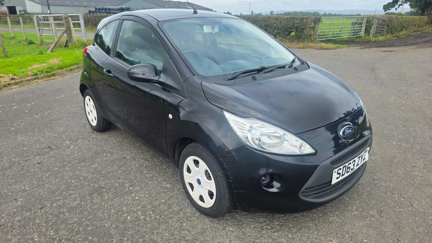 2014 Ford Ka, photograph 2