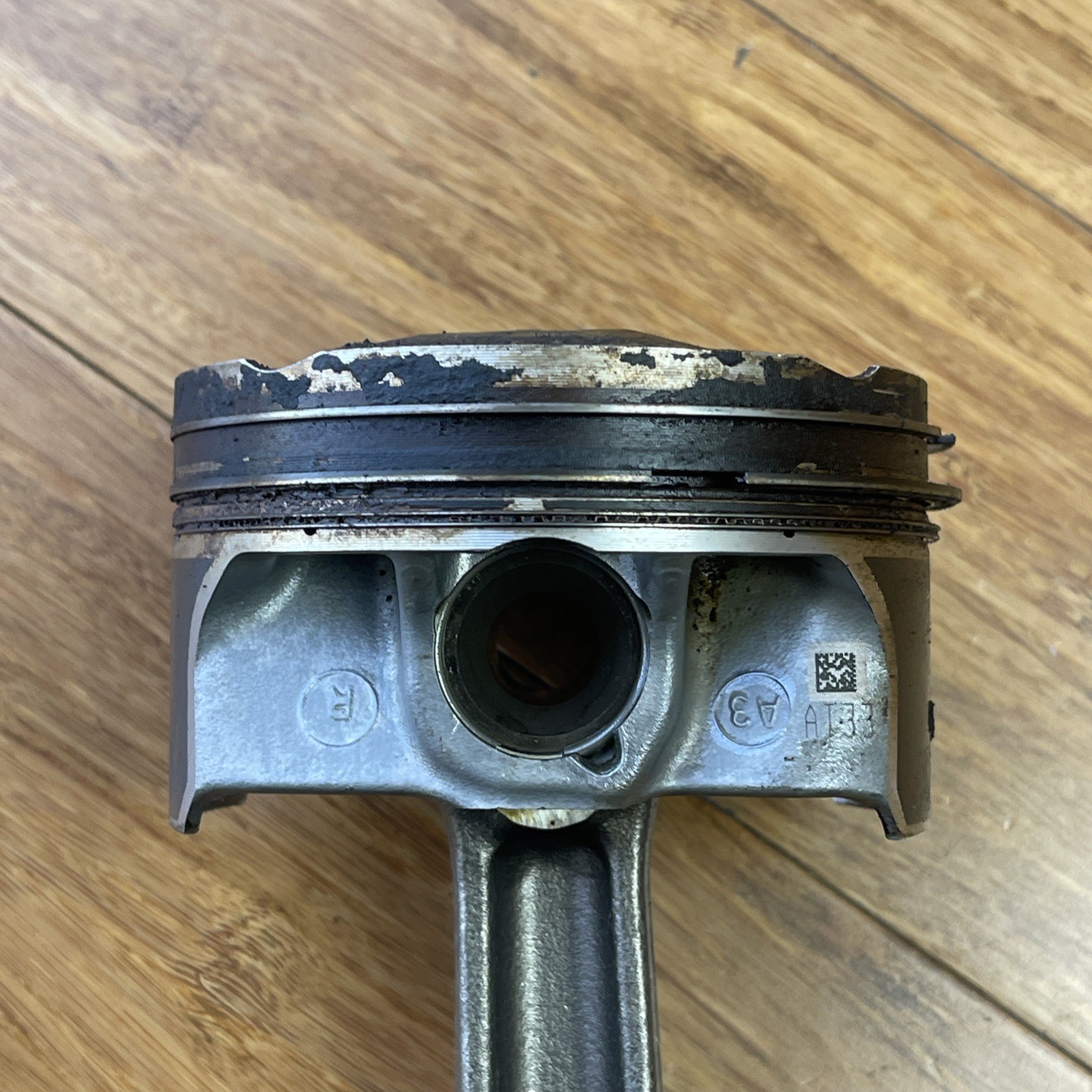 Maserati Levante 2014-2024 Connecting rod
