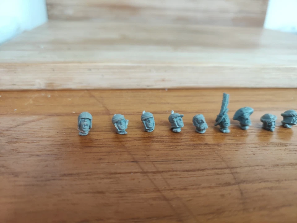 Empire H Warhammer Fantasy (AoS): Bretonnian bits: Men-at-arms Peasant heads X10 - Image 2 of 4