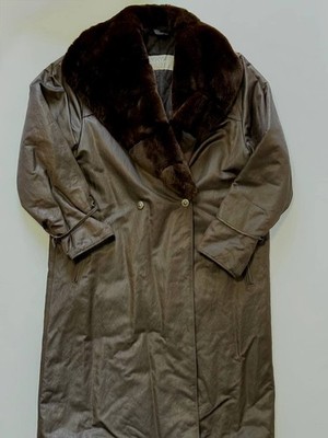 Max Mara Rainwear Coat 42 IT / US 6   Made in Italy   Water Repellent