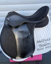 Thorowgood t4 18” Non Adjustable Saddle Black