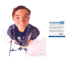 Frankie Muniz "Malcolm in the Middle" AUTOGRAPH Signed 8x10 Photo B ACOA