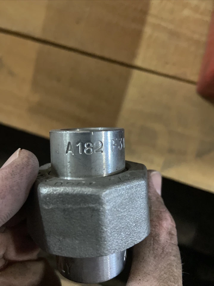 (Lot of 89) 3/8" Socket Weld Hex Union, 316 Stainless Steel, 3000# Pipe Fittings - Image 4 of 4