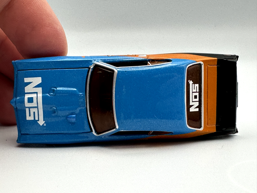 M2 Machines 1969 Pontiac GTO, NOS Nitrous, Blue, Real Riders, 1:64 - Picture 9 of 10