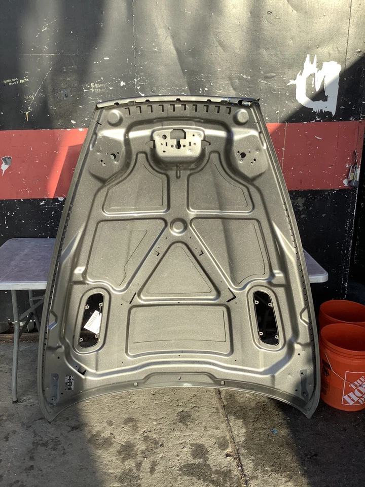 2011 2012 年 ASTON MARTIN VIRAGE HOOD 原始设备制造商二手 — 第 4/4 张图片