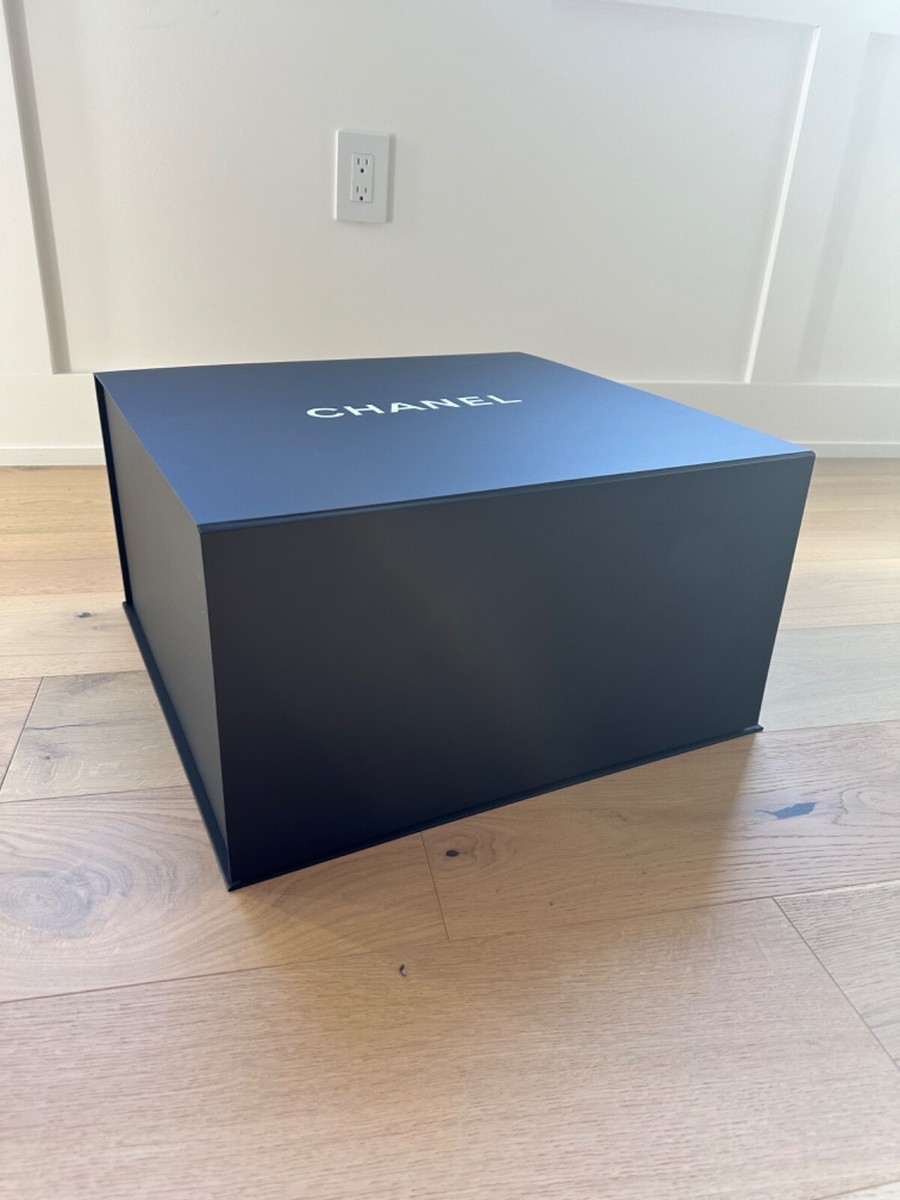 New Auth Chanel Black Magnetic Gift Box XL Classic Flap 22 19 Bag