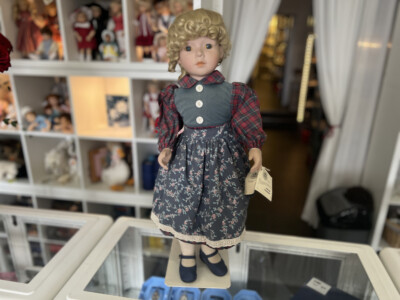 Poupée D'artiste Monika Levenig – Porcelaine – 62 Cm – Excellent état