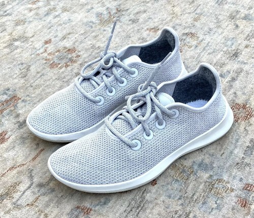 Baskets Grises Femme Taille 6 – Sans Marque – Semelle Intérieure à Rayures – Occasion