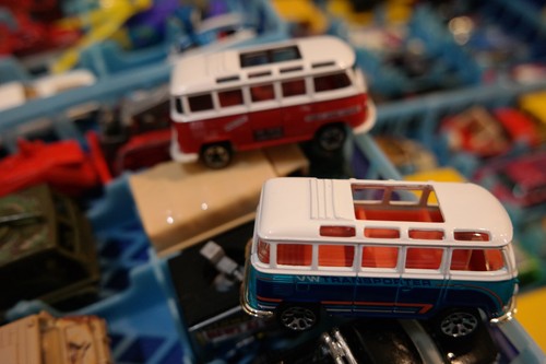 2 48ct. Matchbox Hot Wheels Cases Lot ALL 96 CARS MINT Boat Chopper 90's VW - Picture 10 of 14