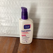 Clean & Clear Dual Action Moisturizer Oil-Free Step 3