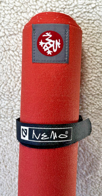 Manduka eKO  Lite Yoga Travel Mat Coral w/ Nemo Straps - Natural Rubber - Nice!