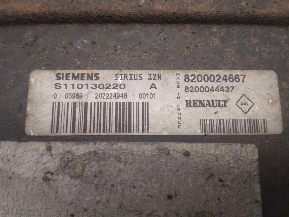 8200024667 CENTRALINA MOTORE / SIEMENS / S110130220 / 4510875 PER RENAULT LAGUNA - Immagine 4 di 4