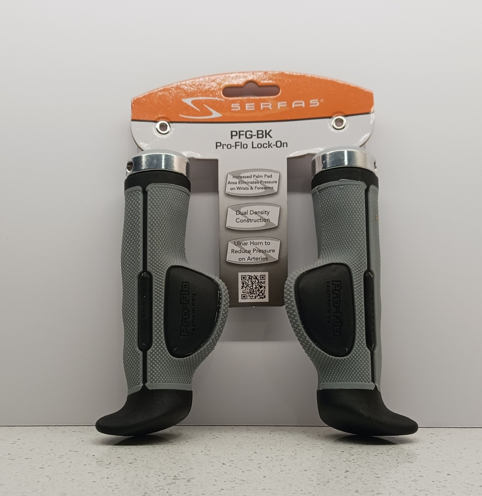 SERFAS PFG-BK Pro-Flo Lock On Bicycle Grips