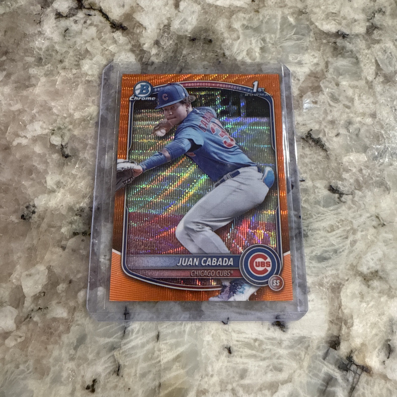 2025 Bowman Chrome Juan Cabada Cubs 1st Orange Wave Refractor Cubs /25