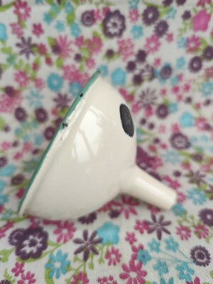 Kockums Vintage Retro creme und grün kleiner Emaille Geschirr Trichter