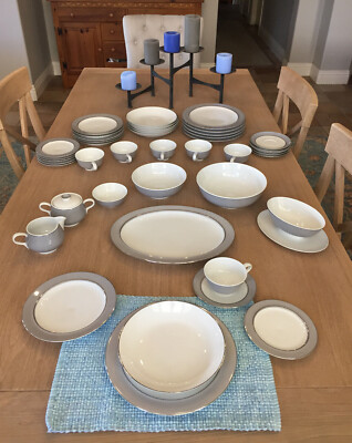 SIX Dinner Placesettings and Servers, Bavarian ''Easterling Majestic''  Fine China