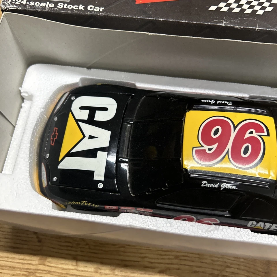 Banco de ventana negro David Green #96 Caterpillar 1997 1:24 NASCAR Action Foto 3 de 4