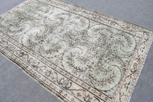 Bunter Teppich, marokkanische Teppiche, Vintage-Teppich, 5,5 x 8,7 Fuß große Teppiche, türkischer Teppich - Bild 1 von 6