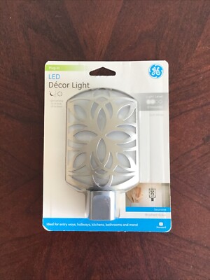 Sensing LED Petals Automatic Night Light (GE Jasco)