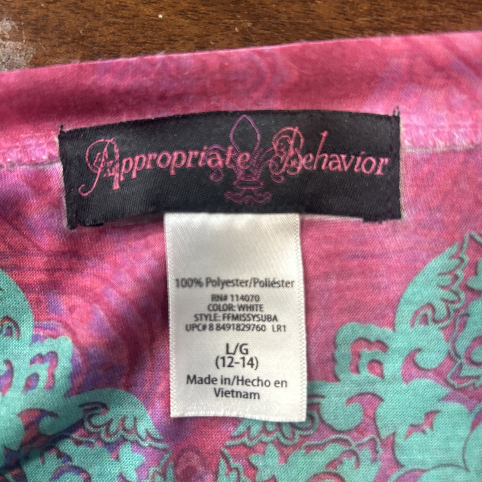 Appropriate Behavior Women's Size Large Shirt/Top… - image 4