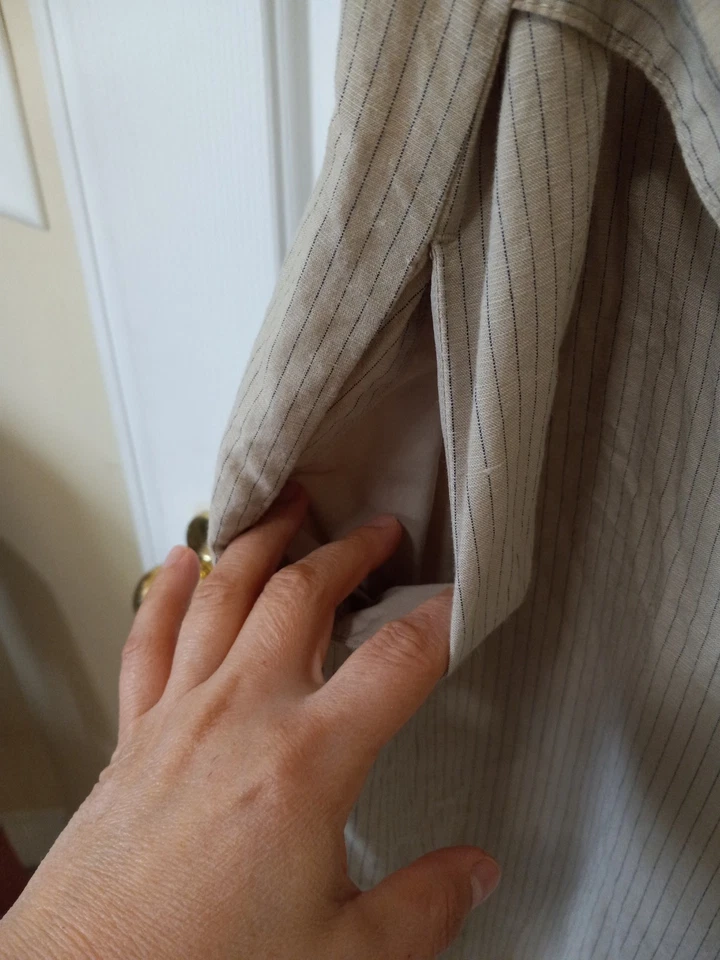 Mameluco mono mono informal con bolsillos a rayas beige para hombre UNIQLO carrera resort L Foto 4 de 4