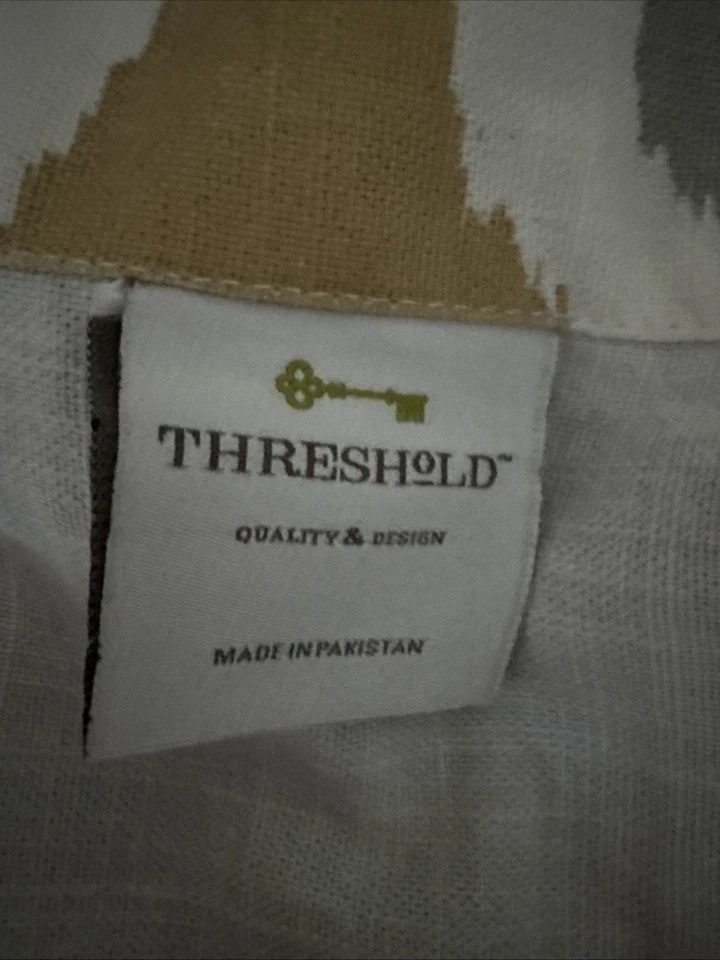 (2) Paneles de cortina geométricos de algodón gris y blanco umbral 54x84 Foto 3 de 4