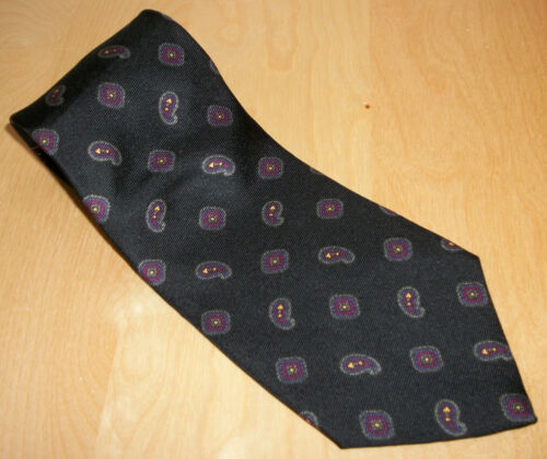 Evan Picone Purple & Black Paisley Silk Men's Neck Tie 56" L x 4" W D032