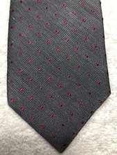 VAN HEUSEN MENS TIE GRAY WITH RED 3.25 X 58 NWT