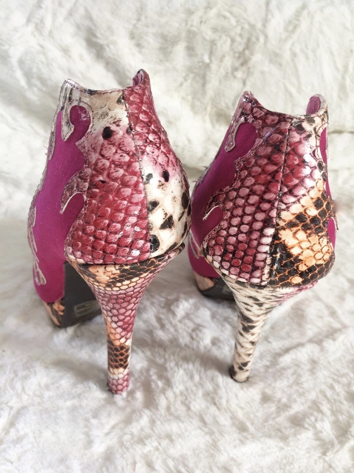 Tacón de mujer Liliana de 5 pulgadas con tiro de 1 pulgada fucsia. tacones mujer talla 7 Foto 4 de 4