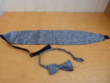 Men's Shiny Floral Grey Cummerbund 66cm  Matching Bow Tie Worn Once