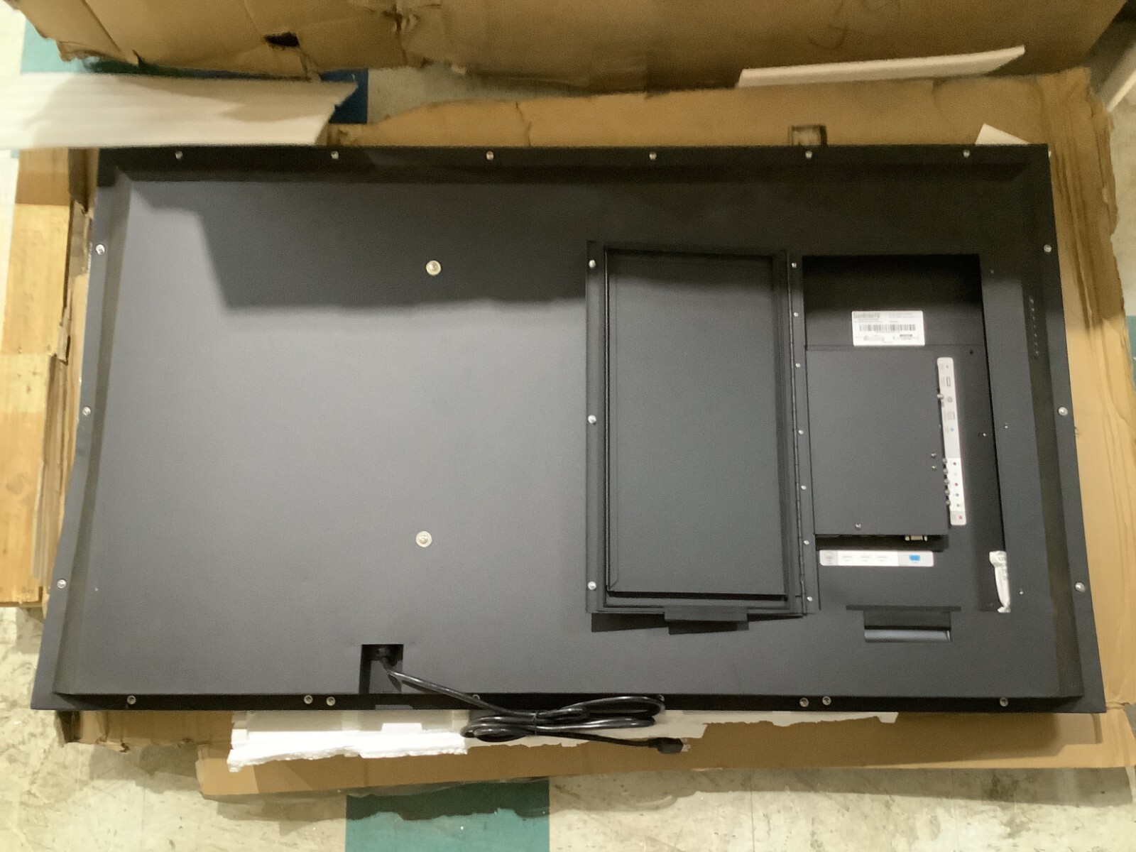 SunBrite Veranda 2 65" LED Outdoor TV 4K SBV654KHDRBL ️️ ️️ AS IS