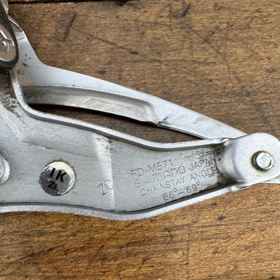 Vintage Shimano Deore LX FD-M571 Front Derailleur 31.8 mm Bottom Pull Mega 9 C4 - Image 3 of 4