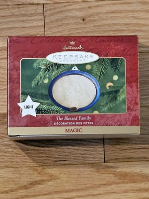 2000 HALLMARK The Blessed Family Magic Light ORNAMENT NIB NEW-926-58
